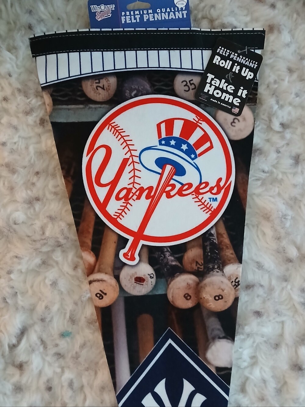 New York NY Yankees MLB Baseball Felt Pennant with Vintage Bat Graphic - NWT